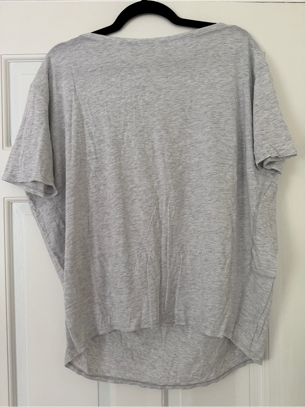 Lululemon Back in Action Light Gray Short Sleeve Tee